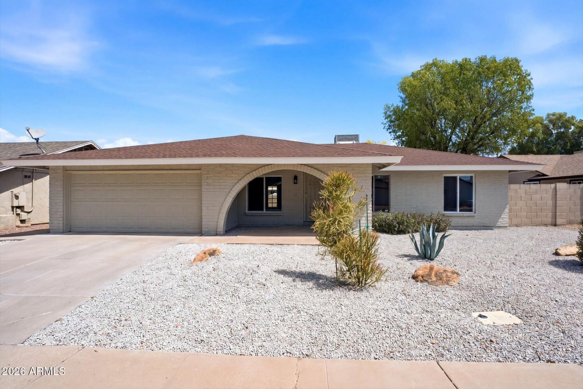 1262 W Mendoza Avenue, Mesa, AZ 85202 Main Photo