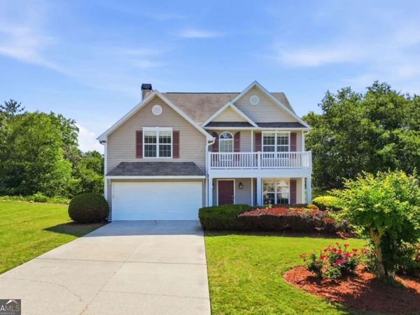5527 Sylvania Drive SE, Mableton, GA 30126