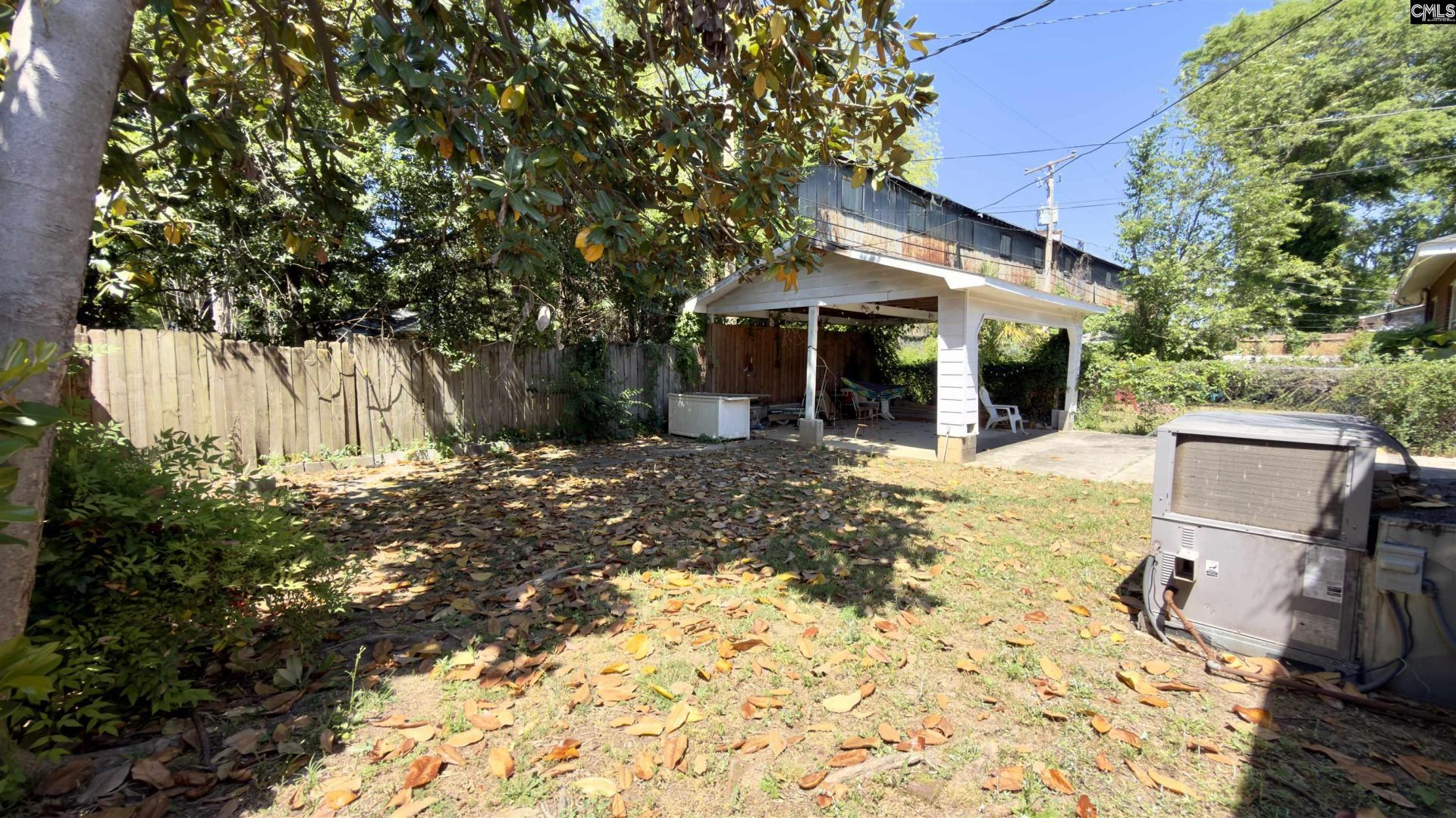 1105 Kinard Court  Photo 4