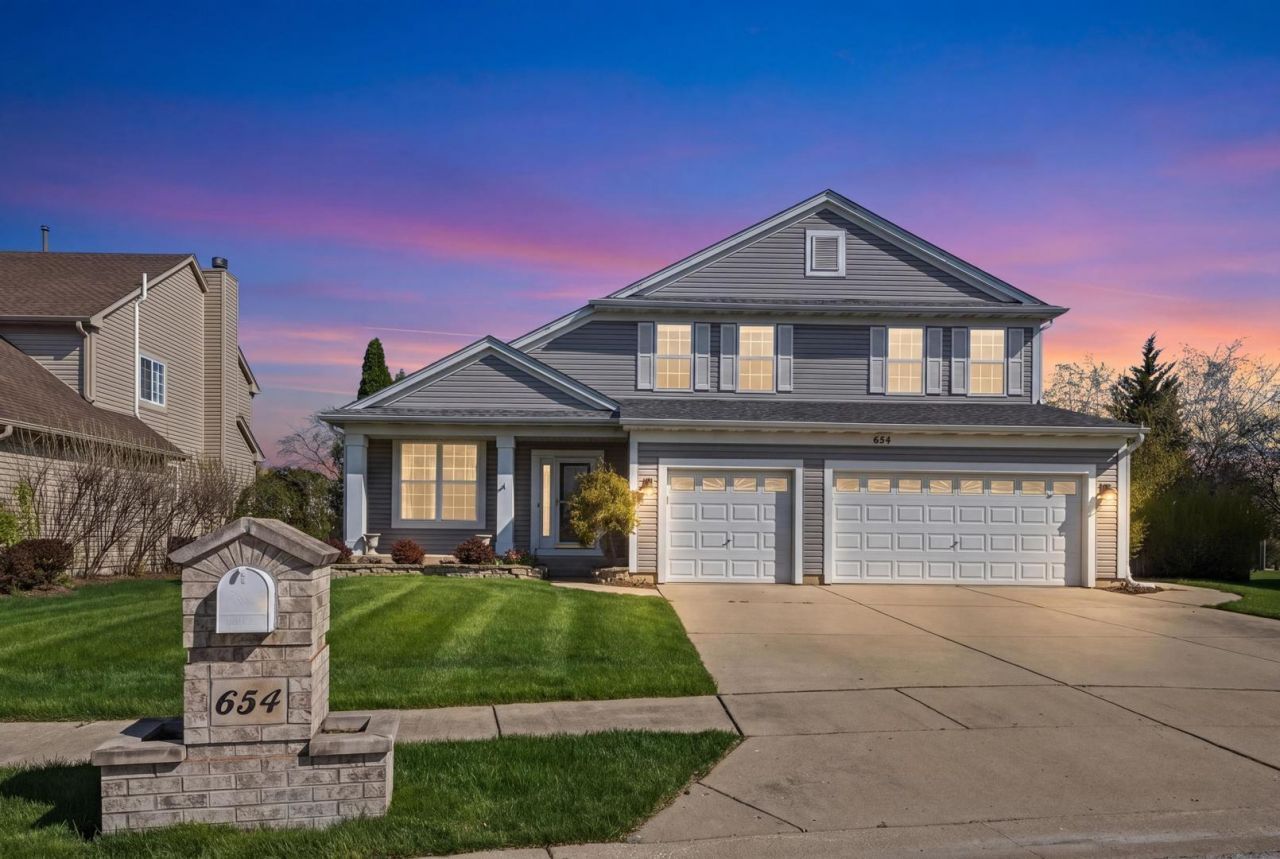 654 Easton Lane , Elk Grove Village, IL 60007