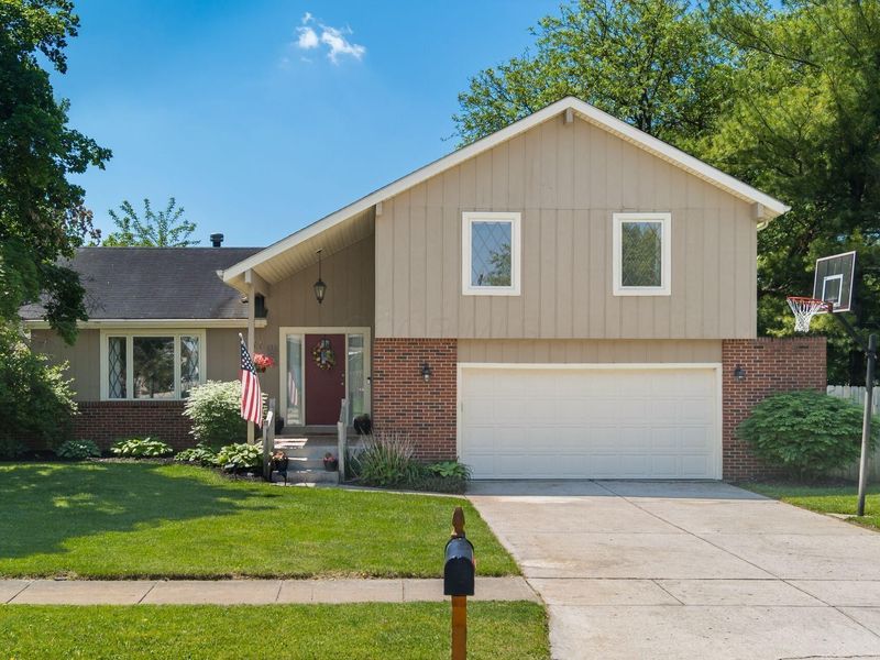 1870 Hickory Hill Drive, Columbus, OH 43228 Photo 1