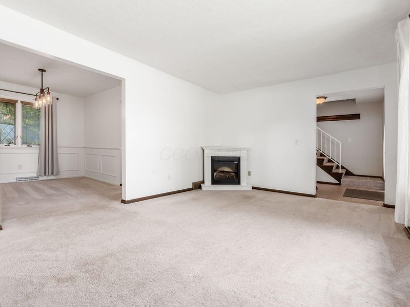 1870 Hickory Hill Drive, Columbus, OH 43228 Photo 10