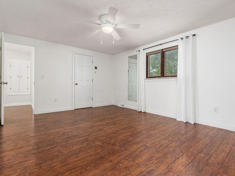 1870 Hickory Hill Drive, Columbus, OH 43228 Photo 33