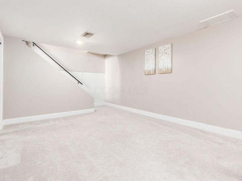 1870 Hickory Hill Drive, Columbus, OH 43228 Photo 49