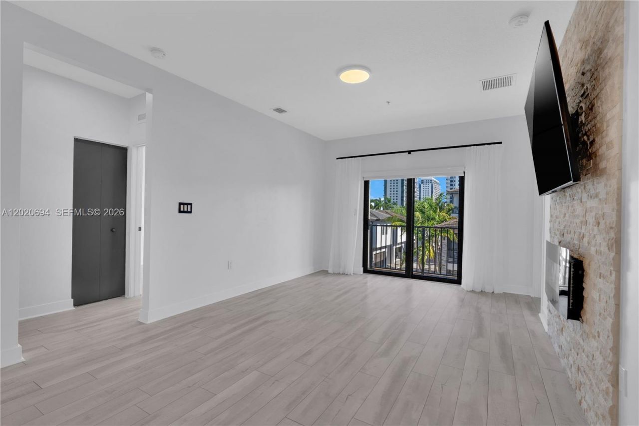 4740 NW 84th Ct , Unit 38, Doral, FL 33166 Photo