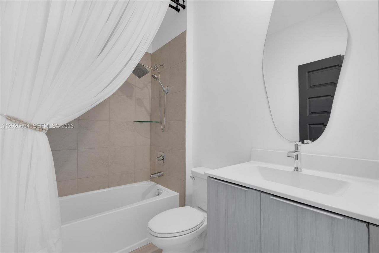 4740 NW 84th Ct , Unit 38, Doral, FL 33166 Photo