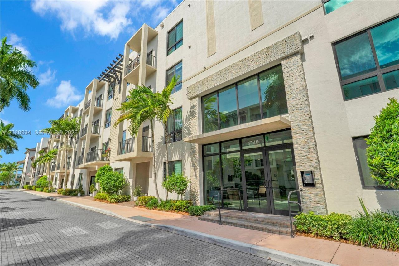 4740 NW 84th Ct , Unit 38, Doral, FL 33166 Photo