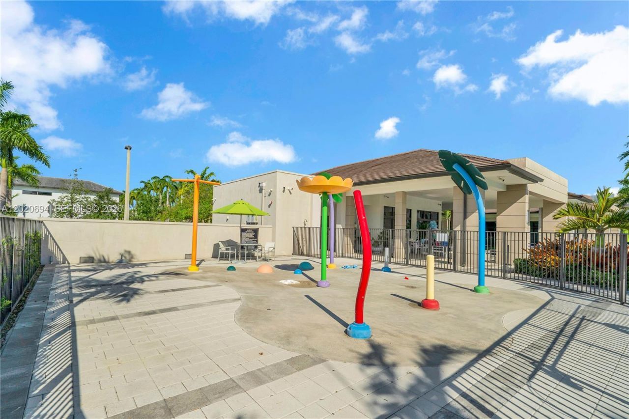 4740 NW 84th Ct , Unit 38, Doral, FL 33166 Photo