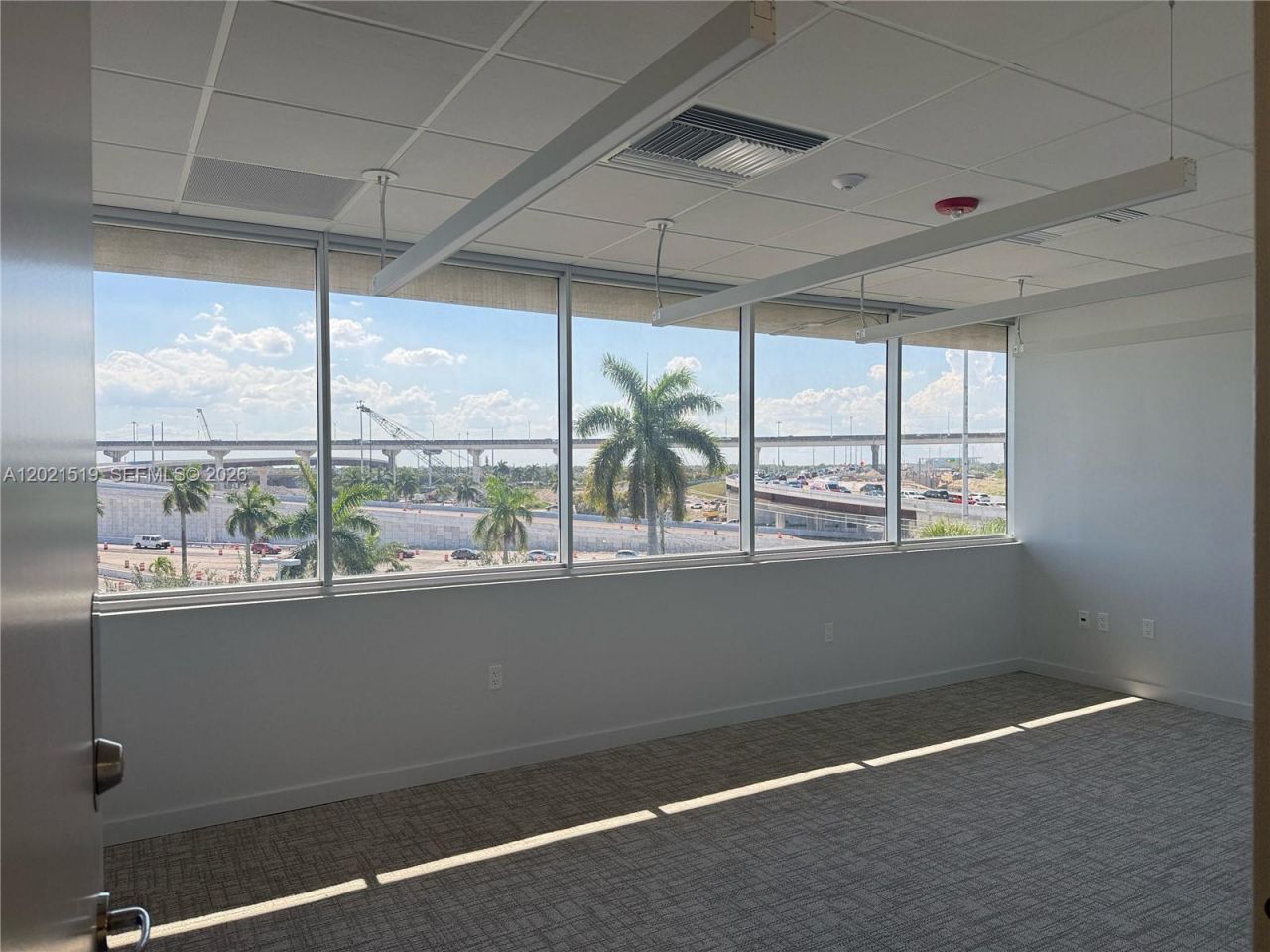 290 NW 165th St, Unit PH-5B, Miami, FL 33169 Photo