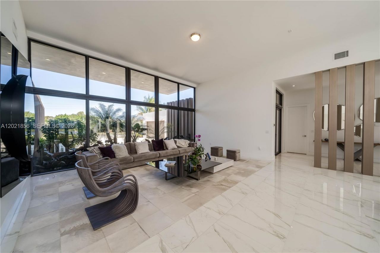 16600 Sunset Way, Weston, FL 33326 Photo