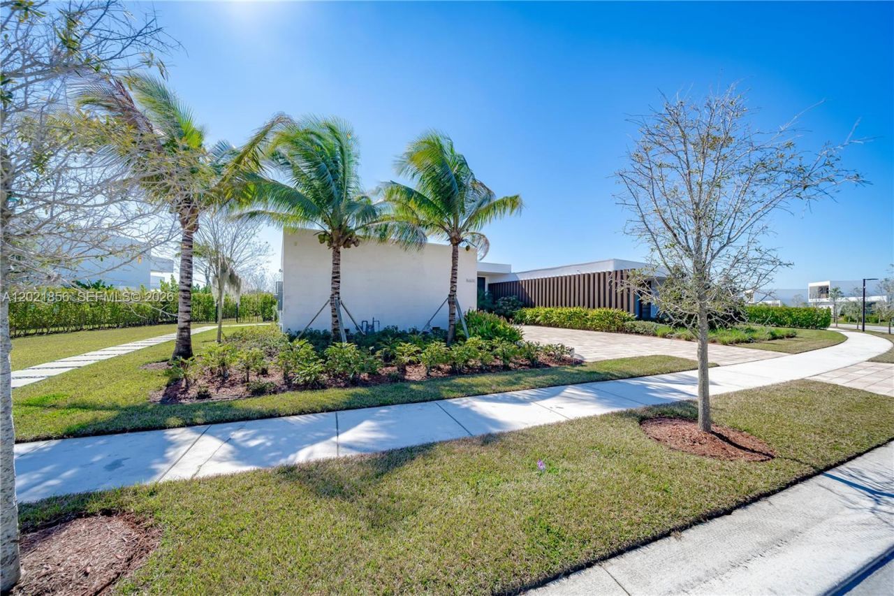 16600 Sunset Way, Weston, FL 33326 Photo
