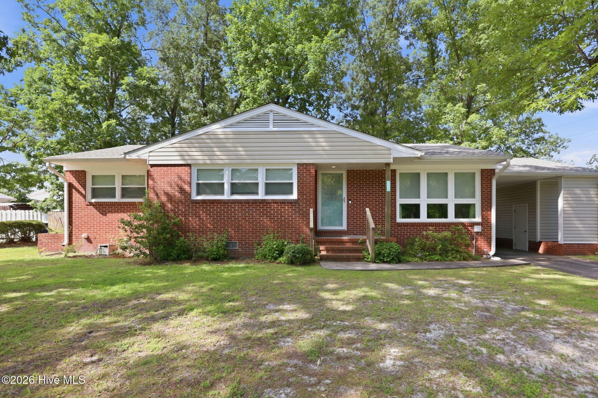 100 E Sherwood Drive, Havelock, NC 28532 Main Photo