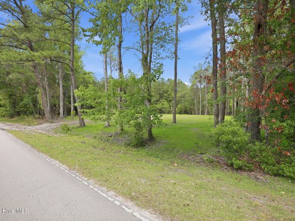 161 Trent Shores Drive , New Bern, NC 28562