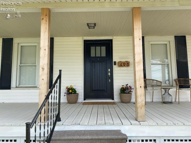 498 E Market Street, Tiffin, OH 44883 Photo 2