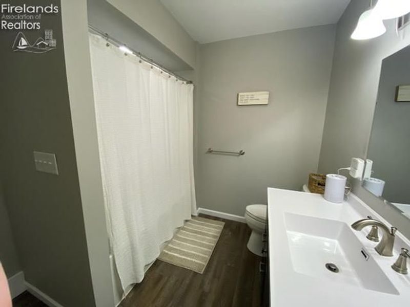 498 E Market Street, Tiffin, OH 44883 Photo 20