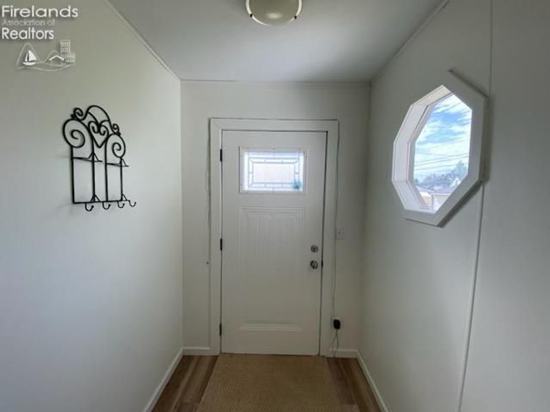 498 E Market Street, Tiffin, OH 44883 Photo 21
