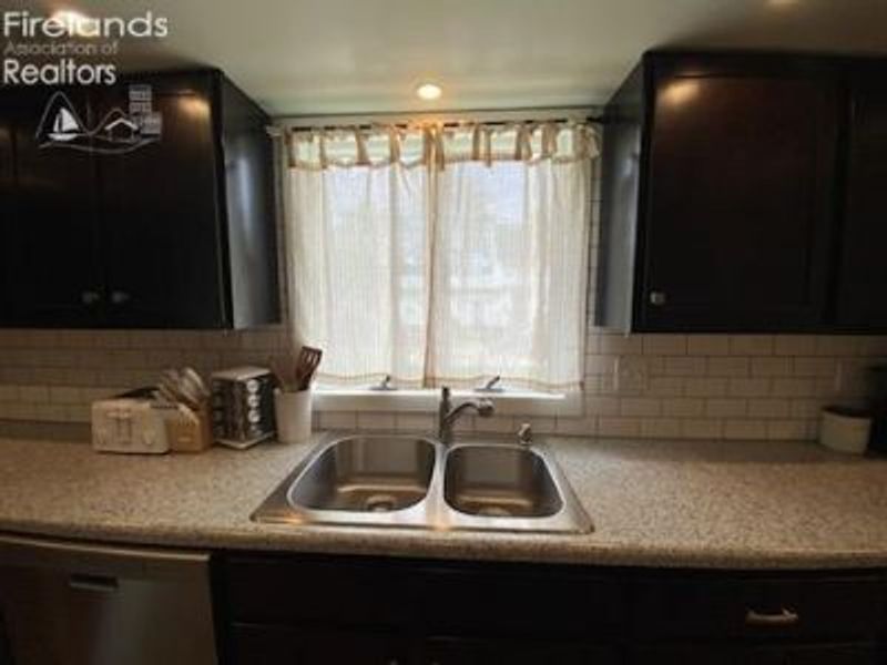 498 E Market Street, Tiffin, OH 44883 Photo 37