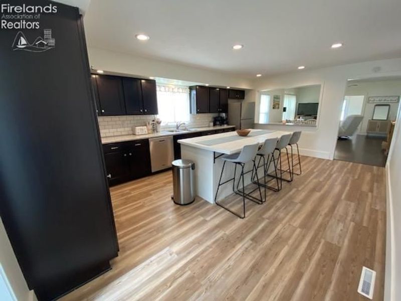498 E Market Street, Tiffin, OH 44883 Photo 6