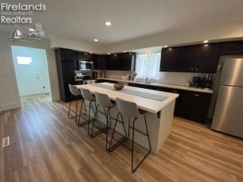 498 E Market Street, Tiffin, OH 44883 Photo 7