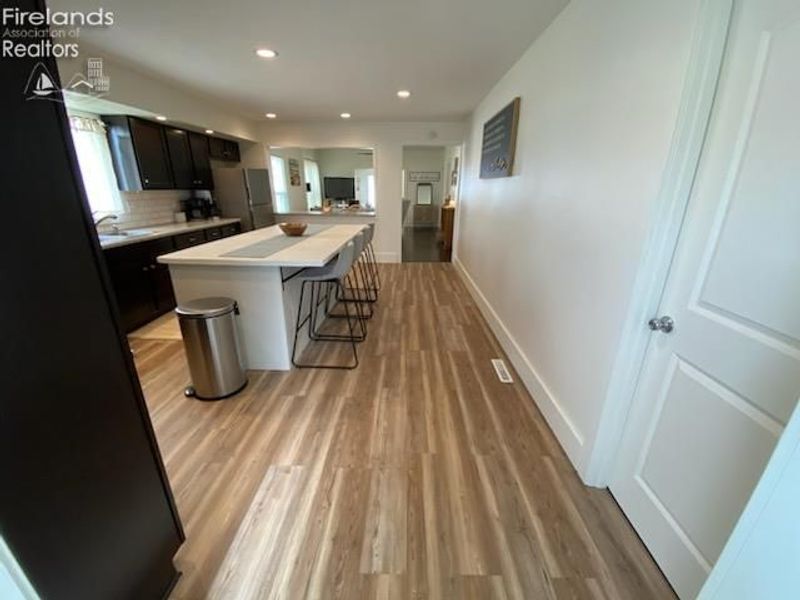 498 E Market Street, Tiffin, OH 44883 Photo 8