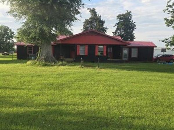 705 EDGAR OLIVE Road, Marthaville, LA 71450