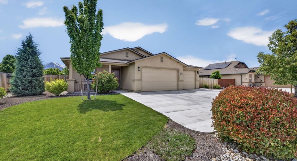 1235 Heybourne Road, Gardnerville, NV 89410 Photo