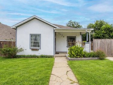 1329 New York Avenue, Fort Worth, TX 76104