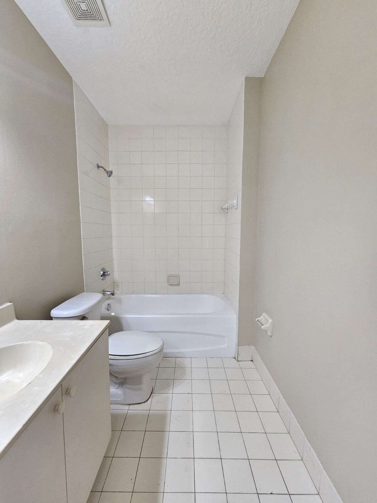 1063 Golden Lakes Boulevard, Unit 322, West Palm Beach, FL 33411 Photo