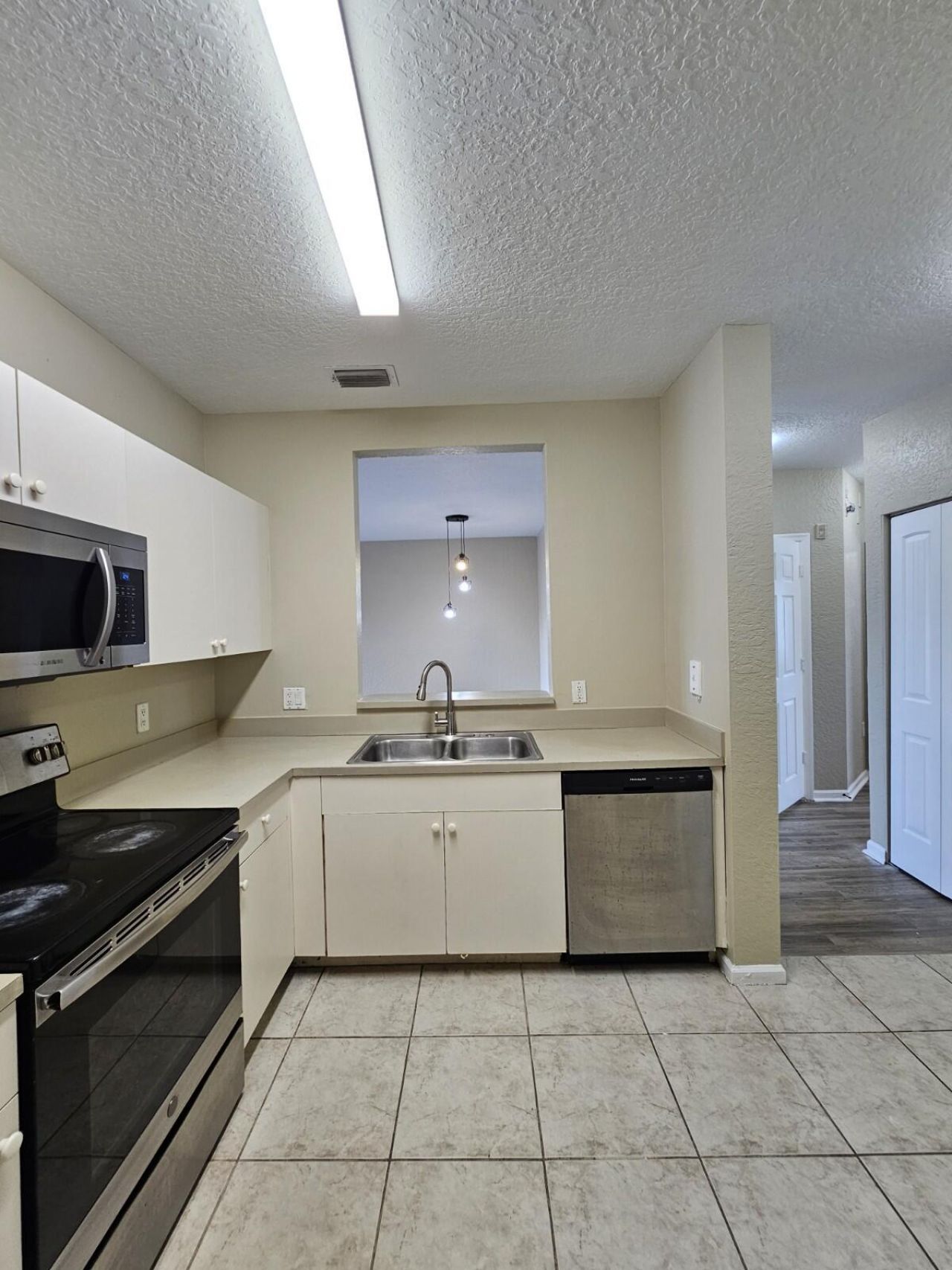 1063 Golden Lakes Boulevard, Unit 322, West Palm Beach, FL 33411 Photo