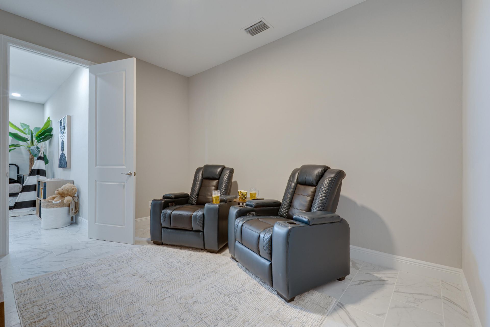 2005 Bridgepointe Circle, Unit 97, Vero Beach, FL 32967 Photo
