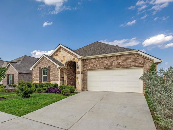 2212 McClendon TRL, Leander, TX 78641