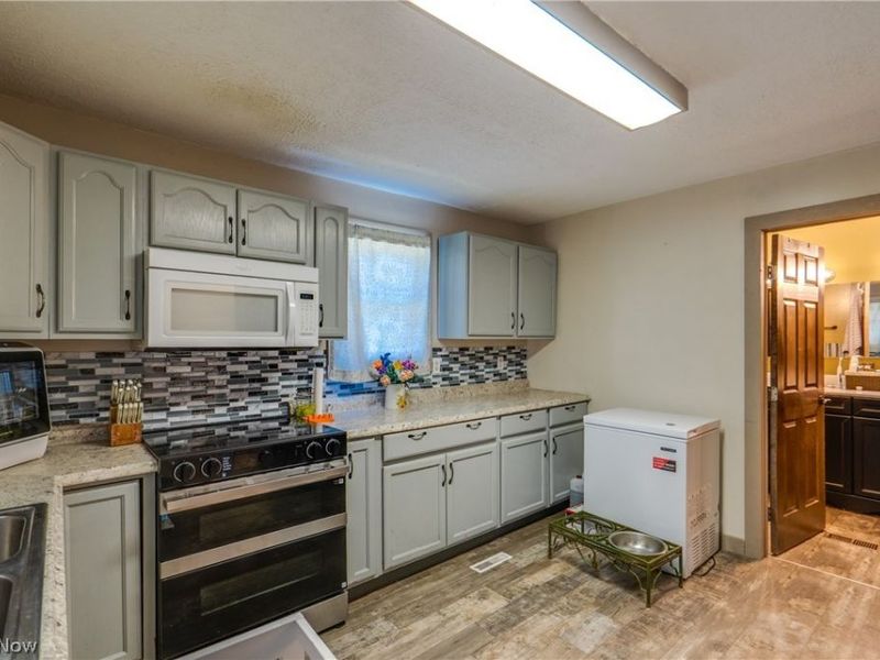 202 S Market Street , Shreve, OH 44676 Photo 11