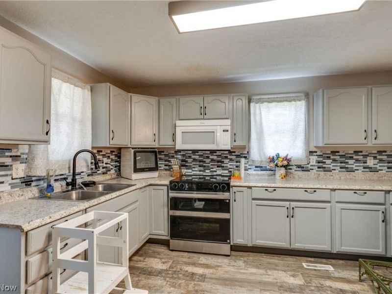202 S Market Street , Shreve, OH 44676 Photo 12