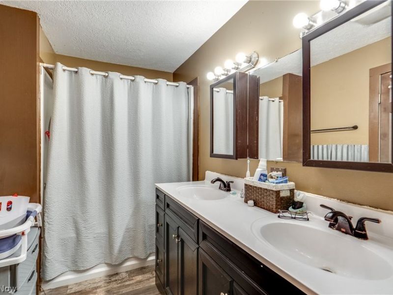 202 S Market Street , Shreve, OH 44676 Photo 14