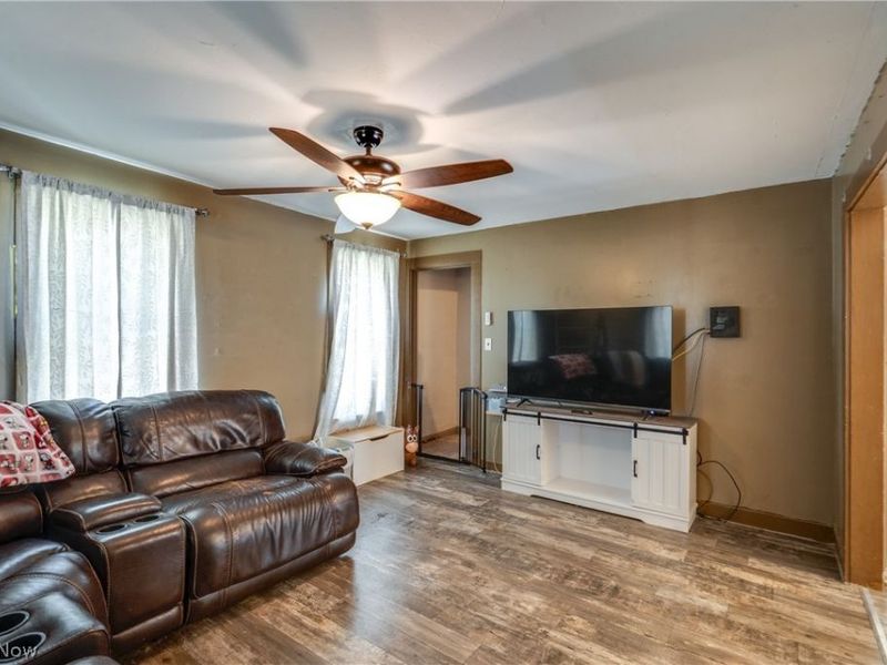 202 S Market Street , Shreve, OH 44676 Photo 3