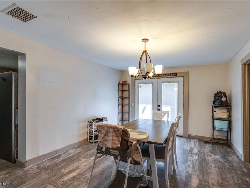 202 S Market Street , Shreve, OH 44676 Photo 6