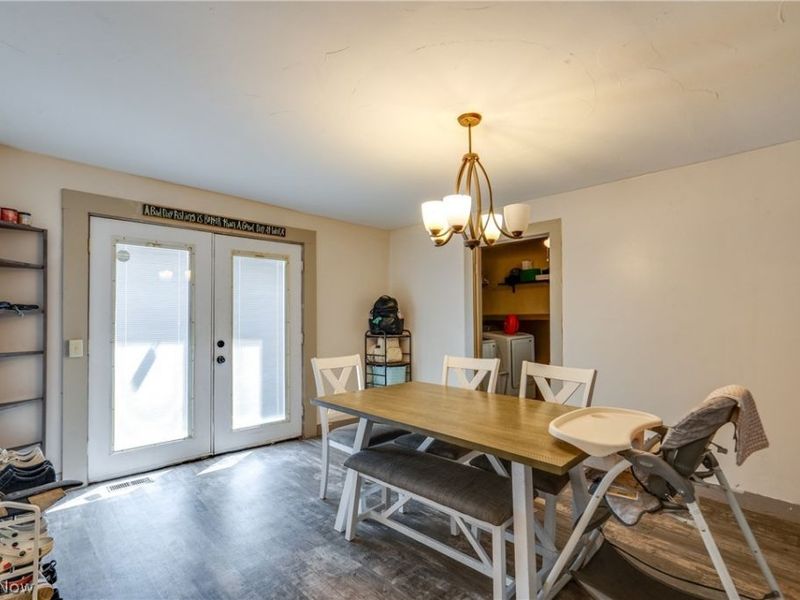 202 S Market Street , Shreve, OH 44676 Photo 7