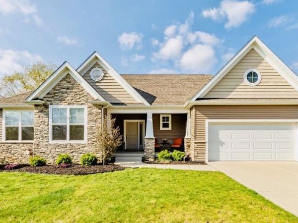 13 Covington Drive , Valparaiso, IN 46385