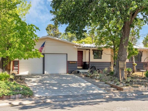 480 Redwood Way, Chico, CA 95926
