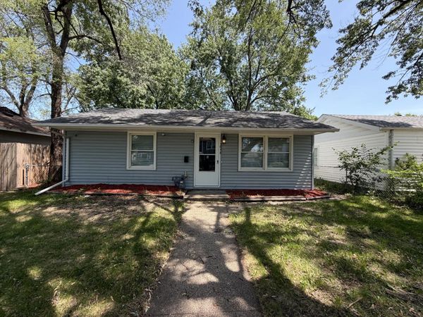 5048 Girard Avenue N, Minneapolis, MN 55430