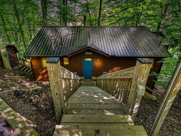 512 Natchez Lane, Sugar Grove, OH 43155