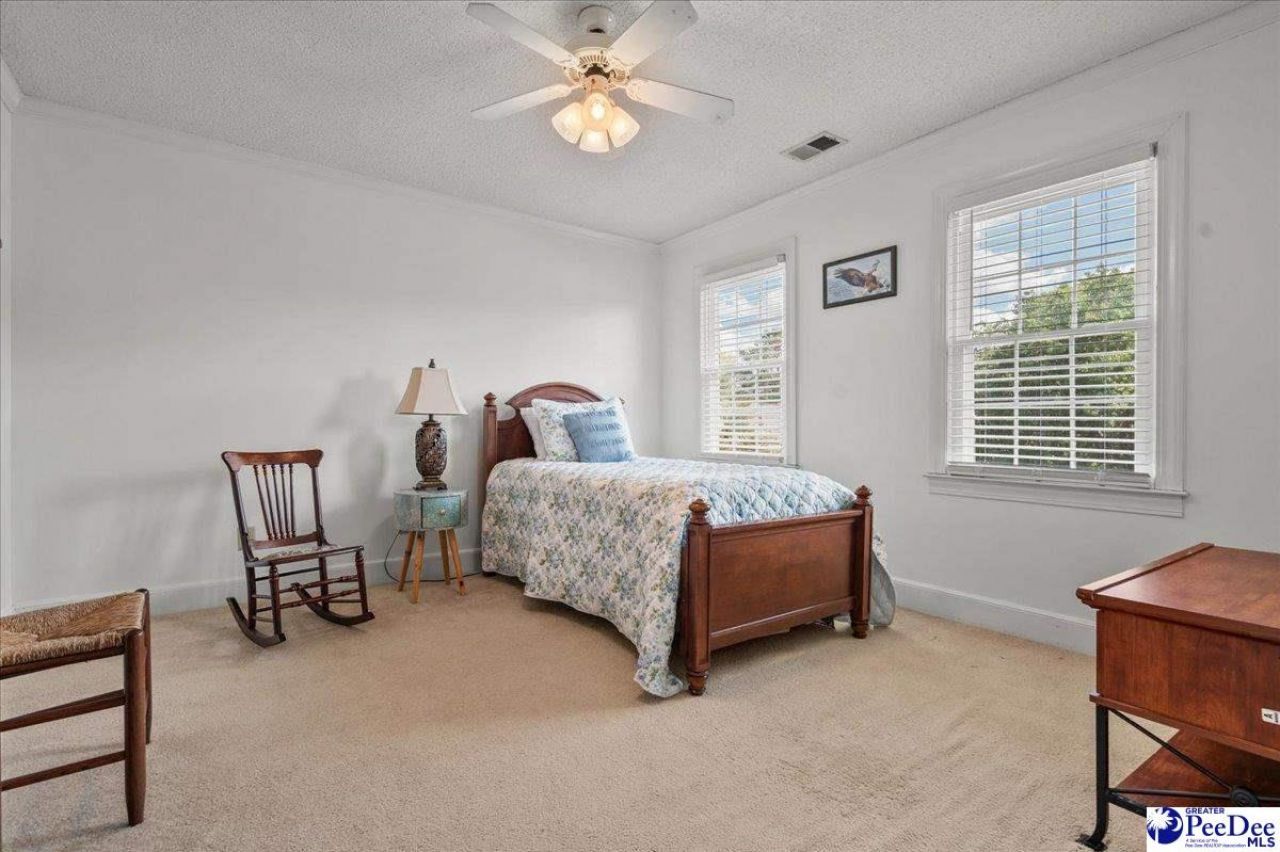 861 Ivanhoe Drive Photo 36