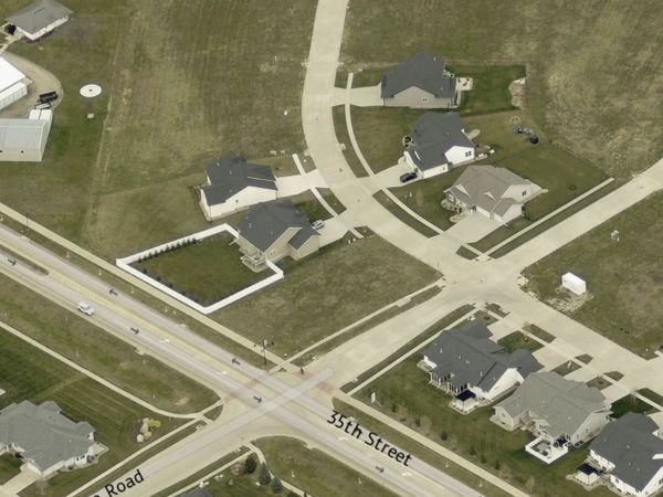 3204 Platinum Way , Marion, IA 52302