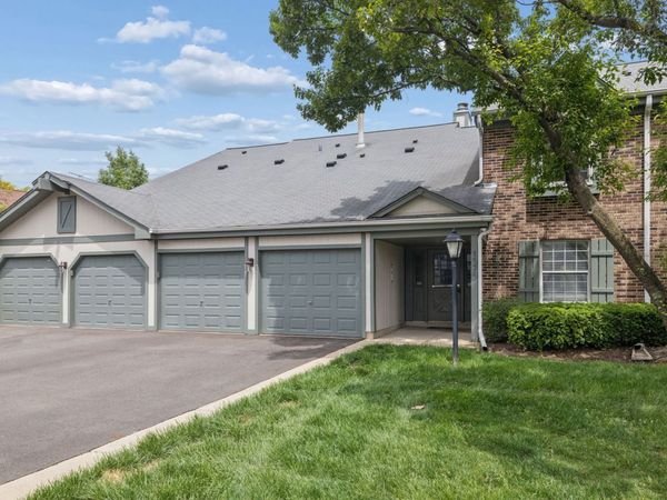 1575 Stonehill Court, Unit A, Wheaton, IL 60189
