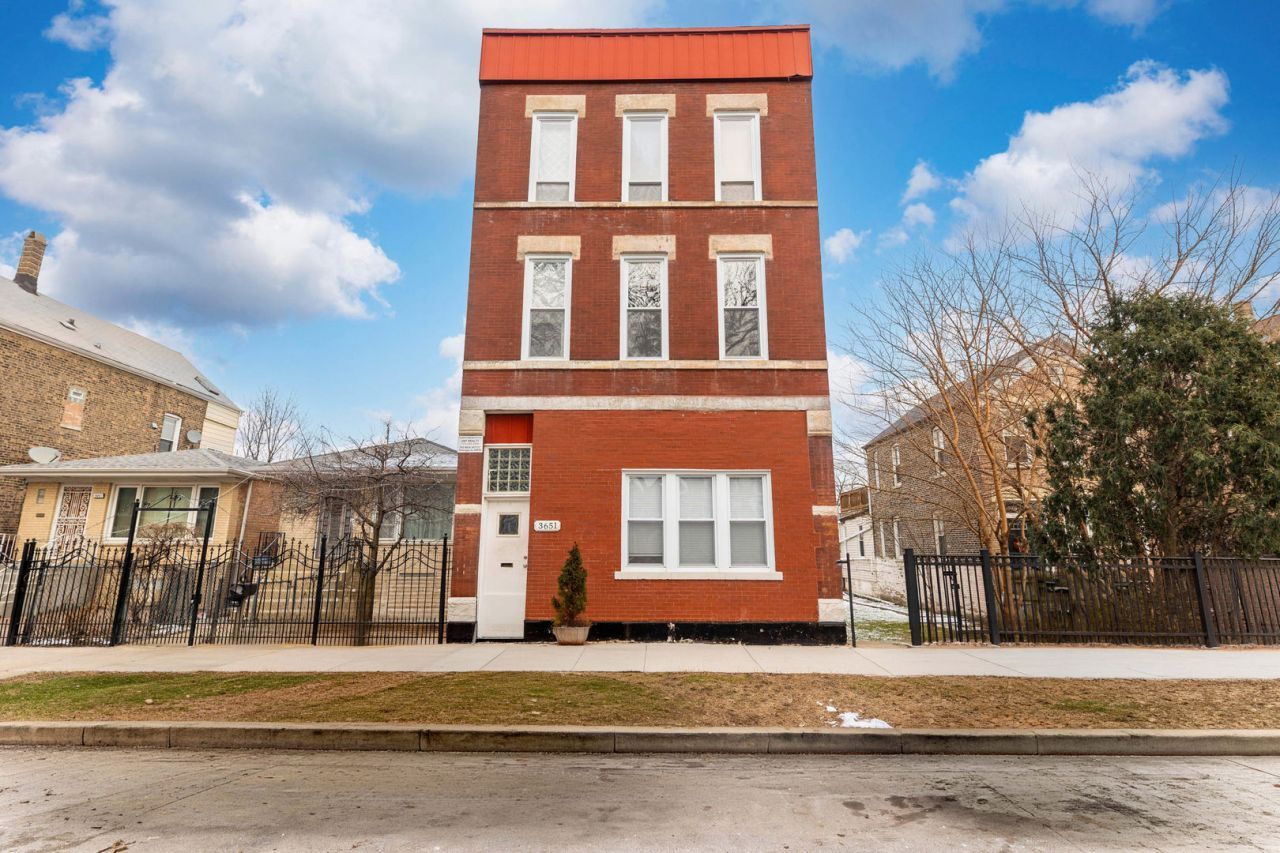 3651 S Wood Street , Chicago, IL 60609