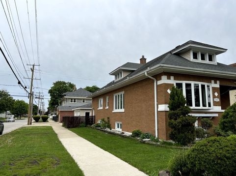 Main Photo