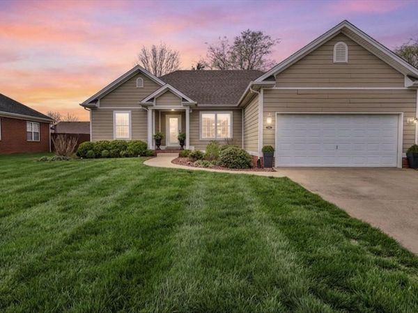 936 Aristides Dr , Bowling Green, KY 42104