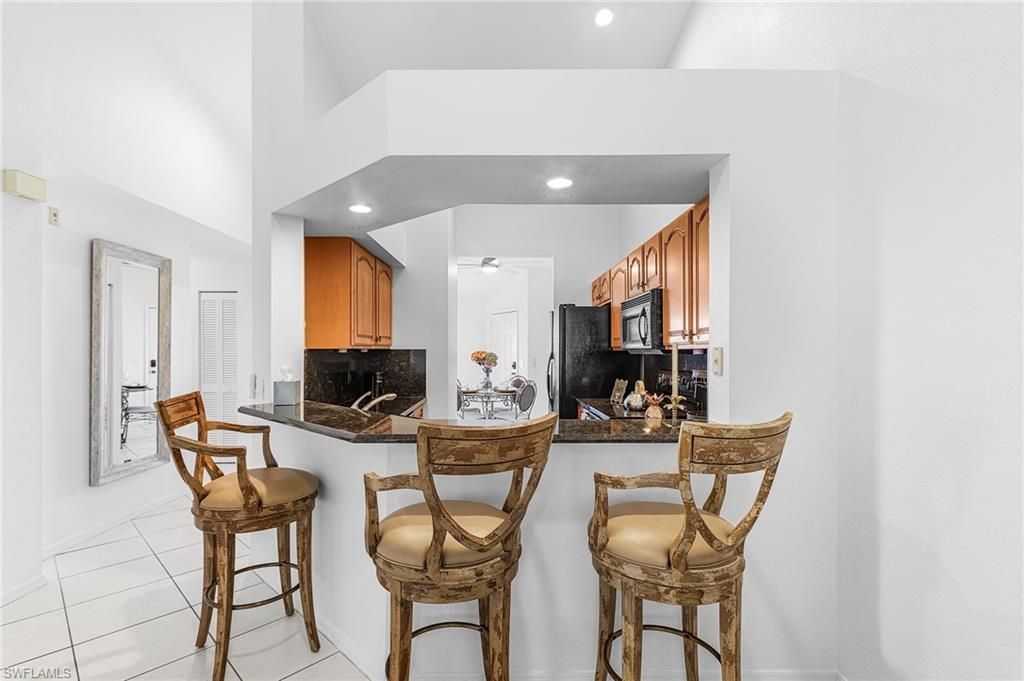 760 Wiggins Lake Dr, Unit 206, Naples, FL 34110 Photo