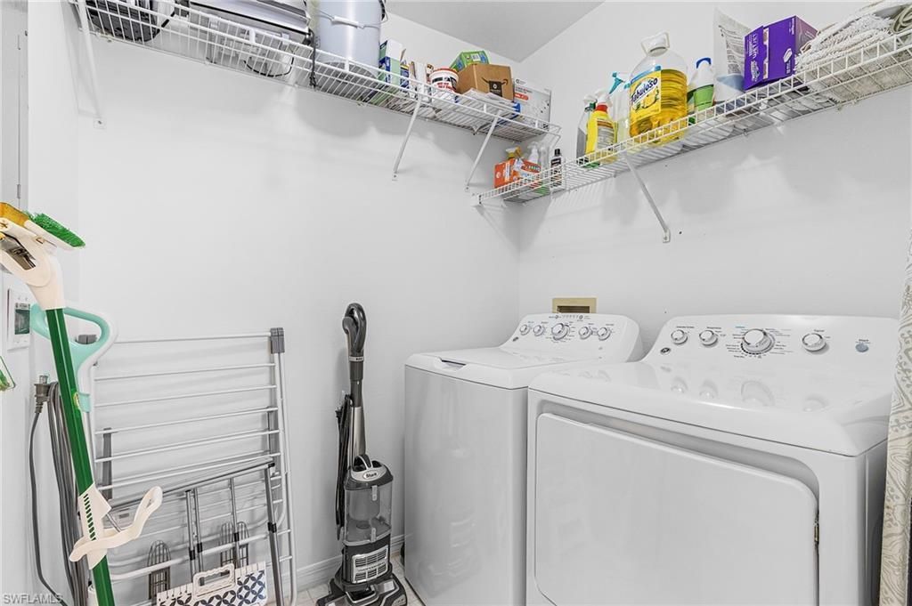 760 Wiggins Lake Dr, Unit 206, Naples, FL 34110 Photo