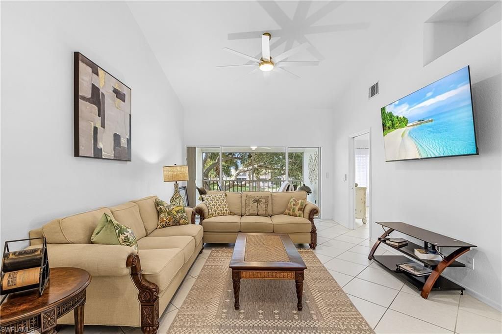760 Wiggins Lake Dr, Unit 206, Naples, FL 34110 Photo